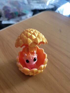 🖤NEW🖤 Orange Pink Dragon Hatchling in Egg